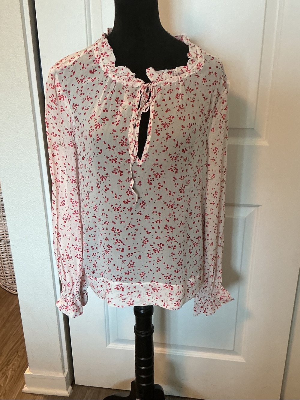 GANNI lightweight long sleeve floral print keyhole Georgette blouse EUR 38